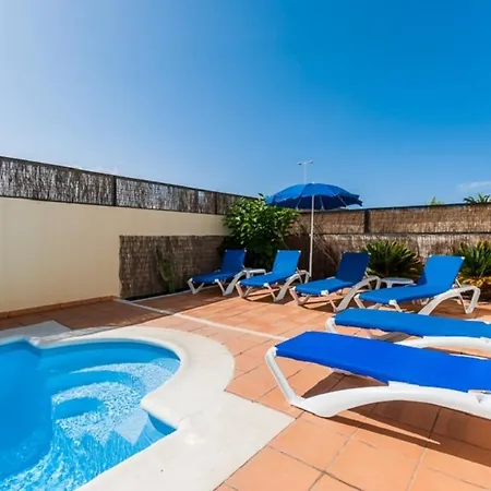 3-bed On Private Complex With Tennis Court * Πλάγια Μπλάνκα