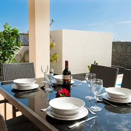 Villa 3-bed On Private Complex With Tennis Court