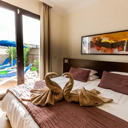 3-bed On Private Complex With Tennis Court Villa Playa Blanca (Lanzarote)