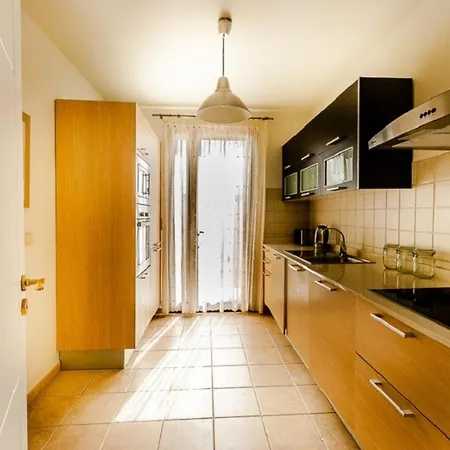 3-bed On Private Complex With Tennis Court * Πλάγια Μπλάνκα